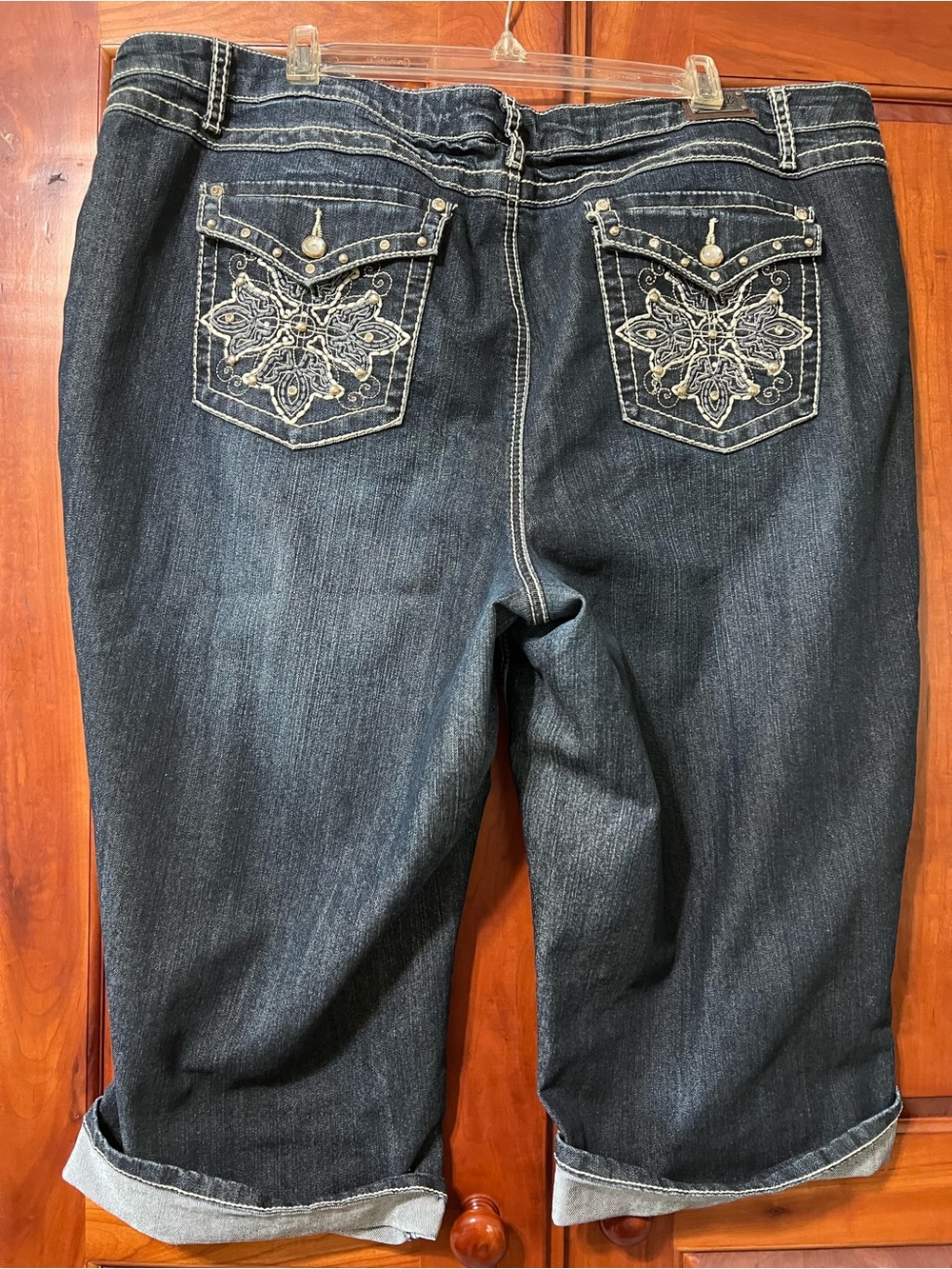 Earl Jeans Brand women’s Capri denim jeans size 24W